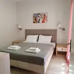 Dora's